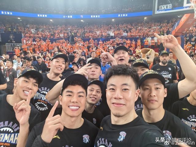 CBA动态速递!辽宁男篮积极追求段睿骐,中国男篮四人离队,同曦大将转战日本联赛,广东内线大将回归